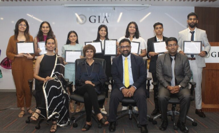 GIA India Holds Graduation Ceremony for GIA Comprehensive CAD/CAM for Jewelry Certificate students