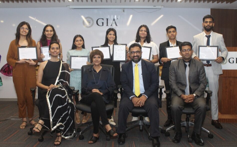 GIA India Holds Graduation Ceremony for GIA Comprehensive CAD/CAM for Jewelry Certificate students