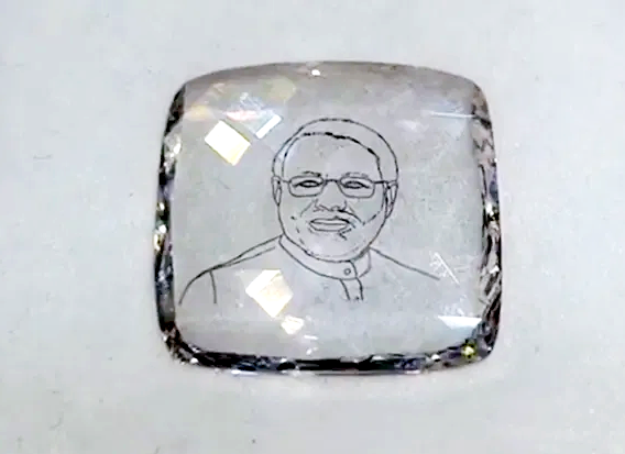 Rare 8-Carat ‘Modi Diamond’ Featuring PM’s Engraved Face Stuns at Surat Exhibition