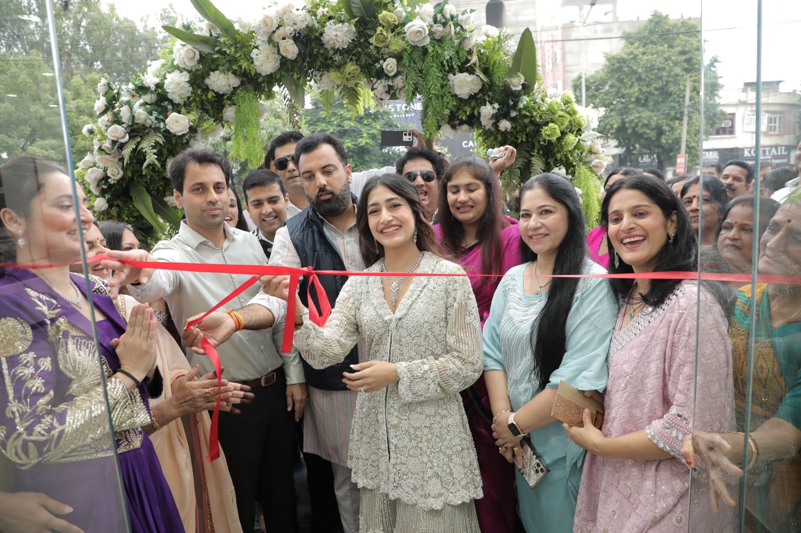 Grand Store Launch of Limelight Diamonds in Udaipur with Actress & Performer Dhanashree Verma