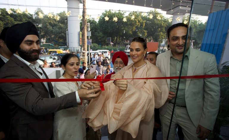 Limelight Diamonds launch their largest store in Delhi, inaugurated by Actress Neha Dhupia.