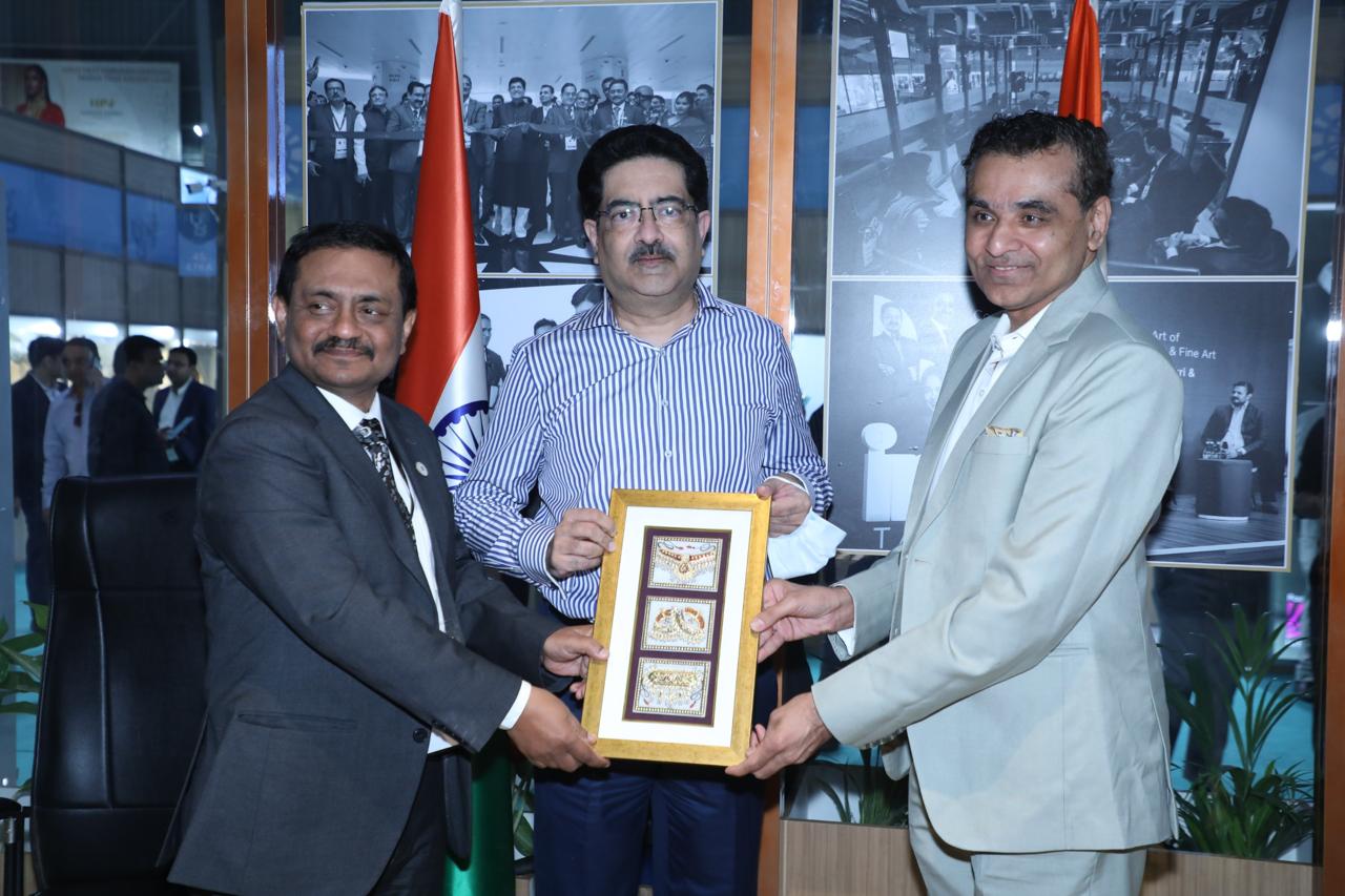 Industry Titan Mr. Kumar Mangalam Birla Graces IIJS Signature 2025