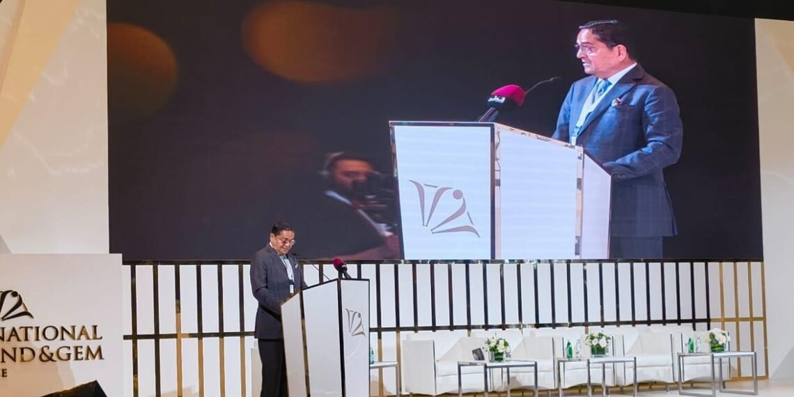 Kirit Bhansali addressing stakeholders at Doha Diamond Conference