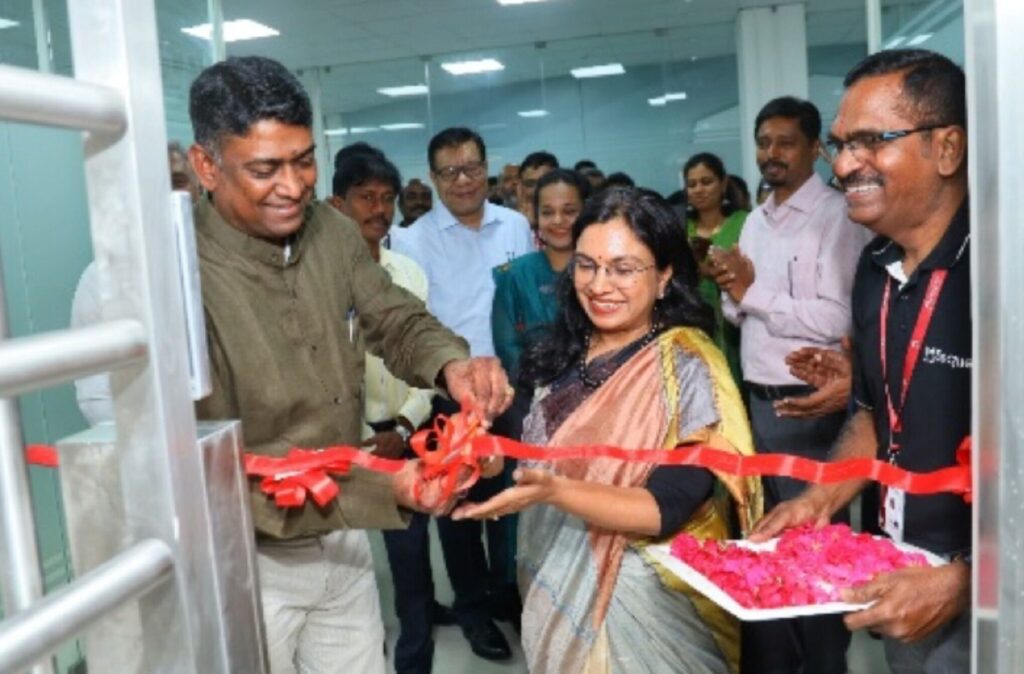 L to R: Mr Alex Paul Menon ,IAS, Development Commissioner, Mr C. Arthur Worchuiyo, IAS, Joint Development Commissioner, Mr. T Nedoumaran, IRS, Deputy Commissioner, Customs, Mrs Kamana J., Sequel Logistics, inaugurating the Sequel Vault.