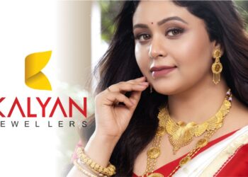 Ritabhari Chakraborty wearing gold jewellery from Kalyan Jewellers Poila Boishakh collection