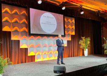 De Beers launches Ombré Desert Diamonds and Origin programme at JCK Las Vegas