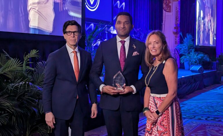 Govind Dholakia receives Lifetime Achievement Award at JCK Las Vegas 2025