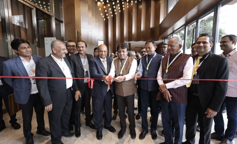RIBBON CUTTING CEREMONY PERFORMED BY HON'BLE MAYOR OF SURAT MR. DAXESH MAVANI