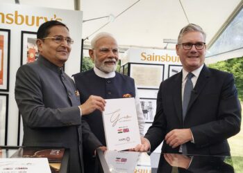 PM Modi and UK PM Keir Starmer sign India–UK FTA boosting $7B gem & jewellery trade