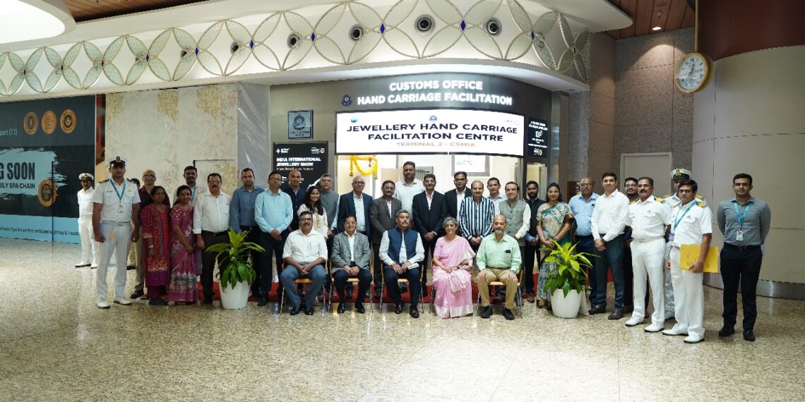 GJEPC officials inaugurating export facility at Mumbai Airport Terminal 2