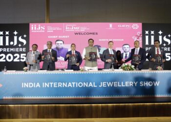 Maharashtra Assembly Speaker Rahul Narwekar inaugurates IIJS Premiere 2025 at JWCC