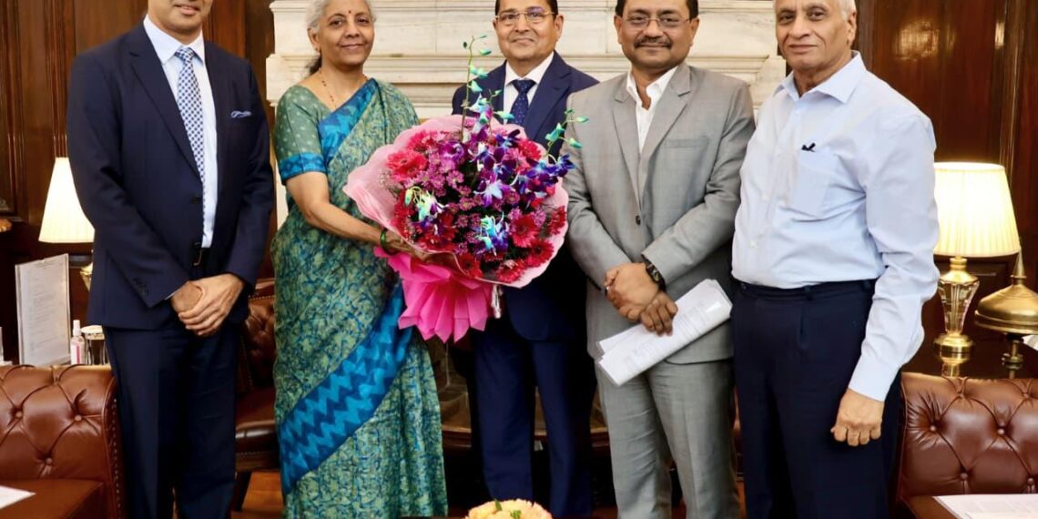 (L-R) Mr. Shaunak Parikh, Vice Chairman, FM Smt Nirmala Sitharaman, Kirit Bhansali, Chairman, and Sabyasachi Ray, ED, Kewal Duggal, Director, Trade Policy & Projects