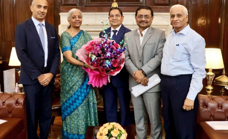 (L-R) Mr. Shaunak Parikh, Vice Chairman, FM Smt Nirmala Sitharaman, Kirit Bhansali, Chairman, and Sabyasachi Ray, ED, Kewal Duggal, Director, Trade Policy & Projects