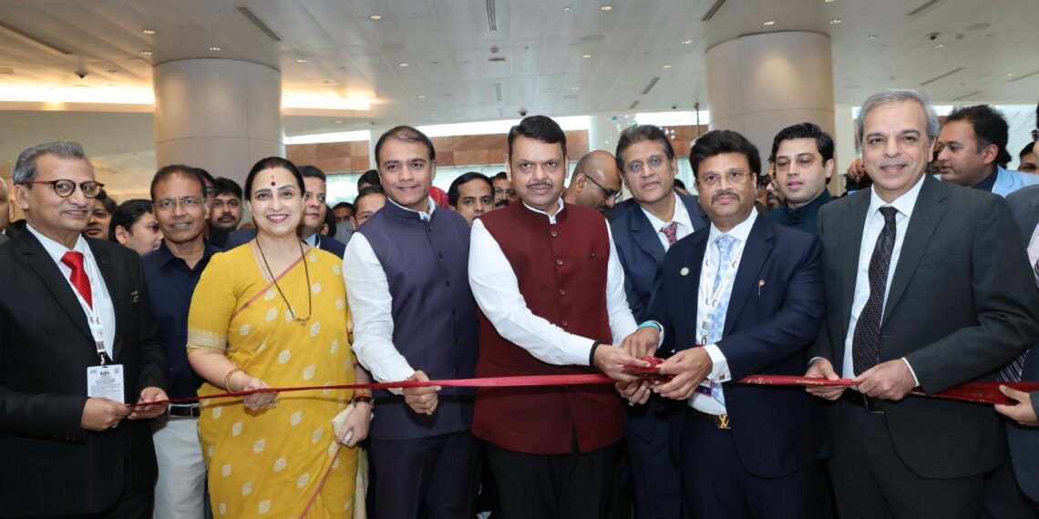 Chief Minister Shri Devendra Fadnavis inaugurating GJS2025 Diwali Edition at Jio World Convention Centre, Mumbai