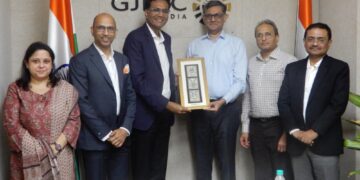 GIA CEO Pritesh Patel with GJEPC officials during industry interaction in Mumbai