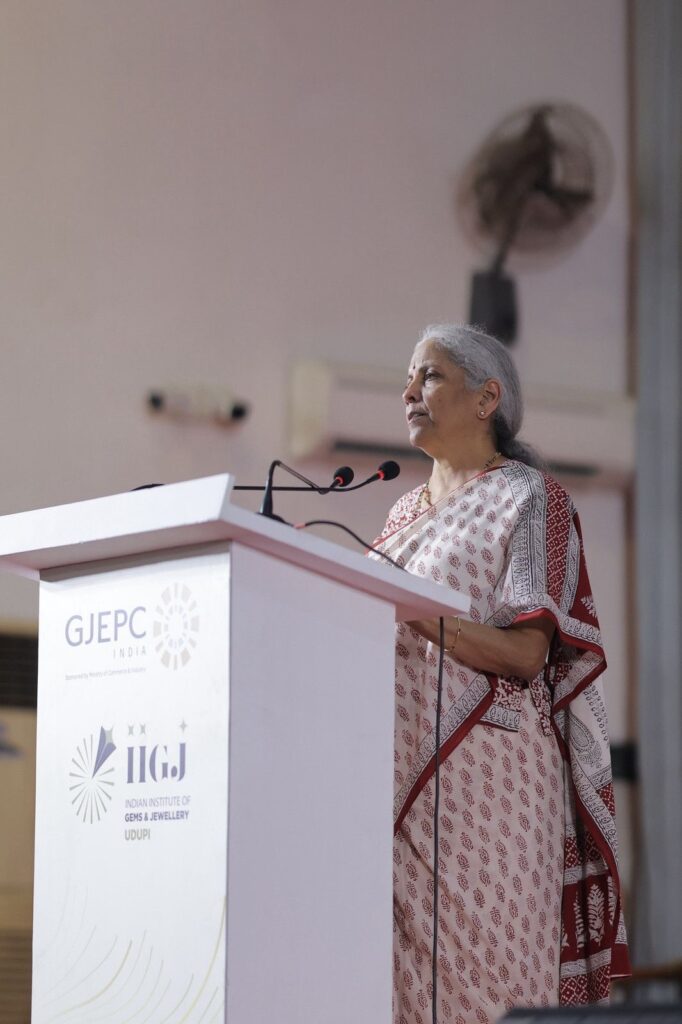 Finance Minister Nirmala Sitharaman unveiling IIGJ Udupi Centre of Excellence
