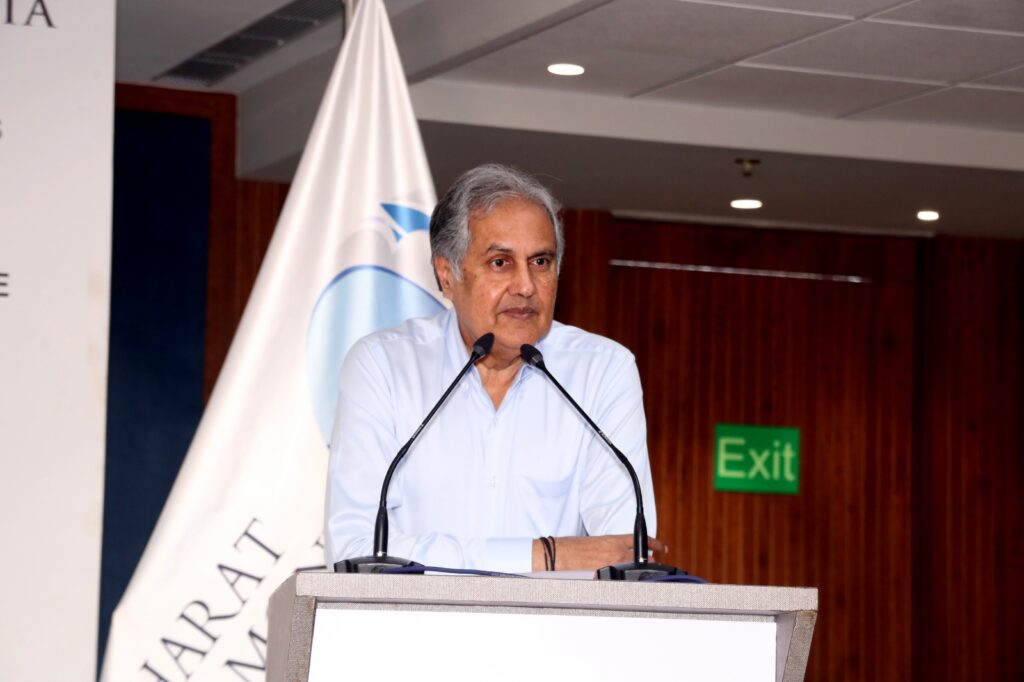 GIA experts addressing industry members during a seminar on fluorescence in natural diamonds at Bharat Diamond Bourse.